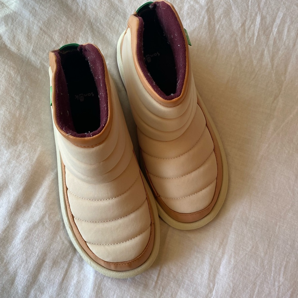 Ankle boots